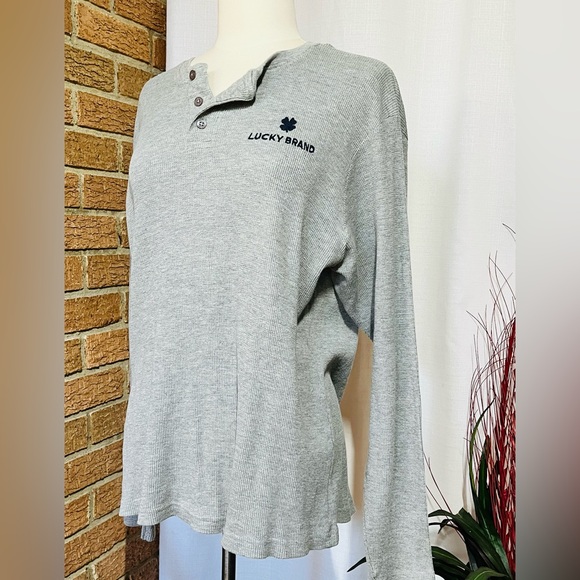 Lucky Brand Tops - LUCKY Brand gray thermal top - XL